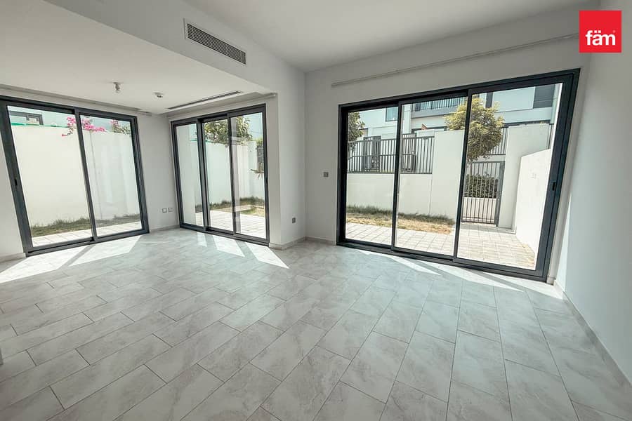 Вилла в Дубайлэнд,Вилланова,Ла Роса,Ла Роса 2, 4 cпальни, 215000 AED - 11708553 Вилла в Дубайлэнд,Вилланова,Ла Роса,Ла Роса 2, 4 cпальни, 215000 AED - 11708553