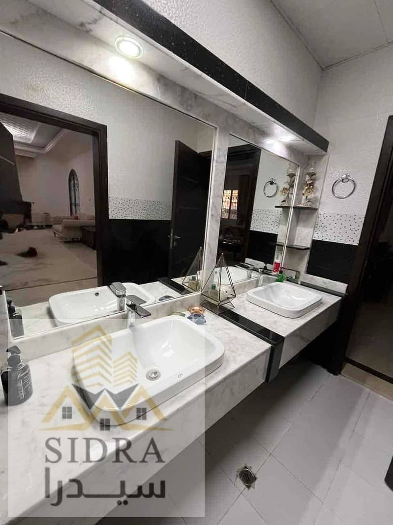 10 90c9ce98-adca-4c11-86a8-08960640016d. jpg