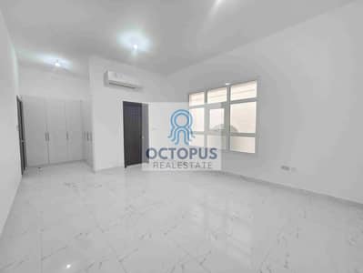 استوديو  للايجار في مدينة الرياض، أبوظبي - 20250519_181728. jpg