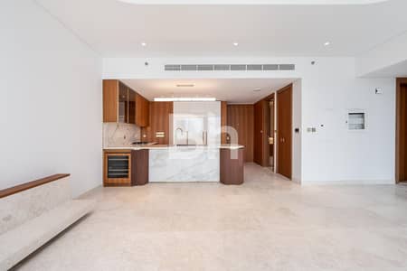 2 Bedroom Apartment for Rent in Palm Jumeirah, Dubai - Sea View | Beach Access | Higher Floor