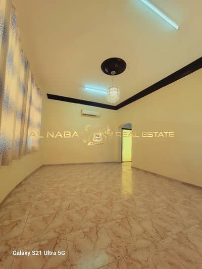 استوديو  للايجار في زاخر، العین - WhatsApp Image 2025-02-05 at 8.16. 56 PM. jpeg