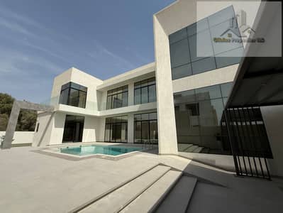 Contemporary | Swimming Pool | Garden Area