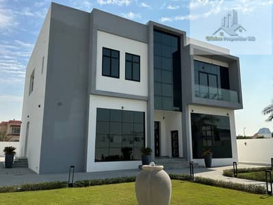 Swimming Pool | Modern Design | Garden Area