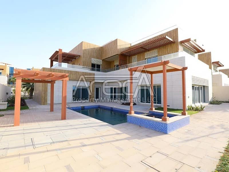 Luxury at Best! Brand New 6BR Family Villa with Pvt Garden and Pool for Sale