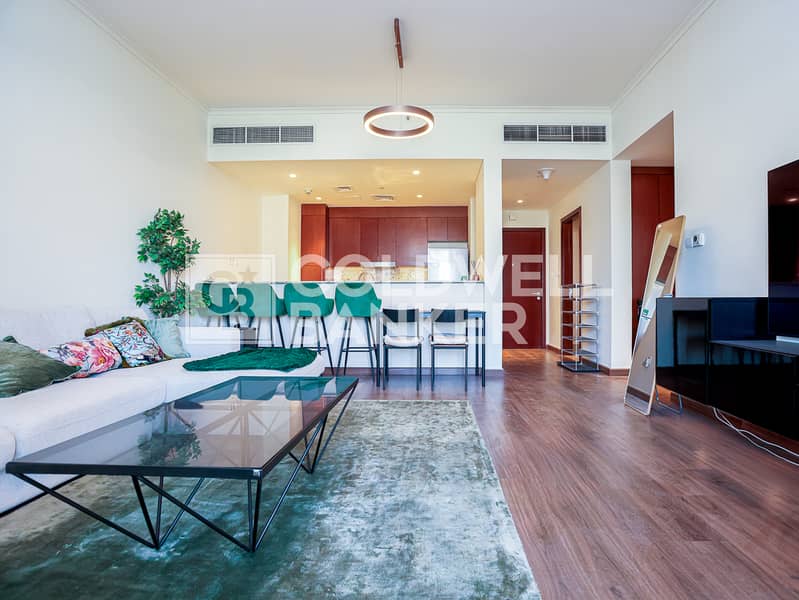 Fully Furnished | Modern Living | Close to Mall Fully Furnished | Modern Living | Close to Mall
