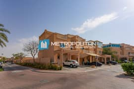 End 5BR+M with Private Pool | Close To Park