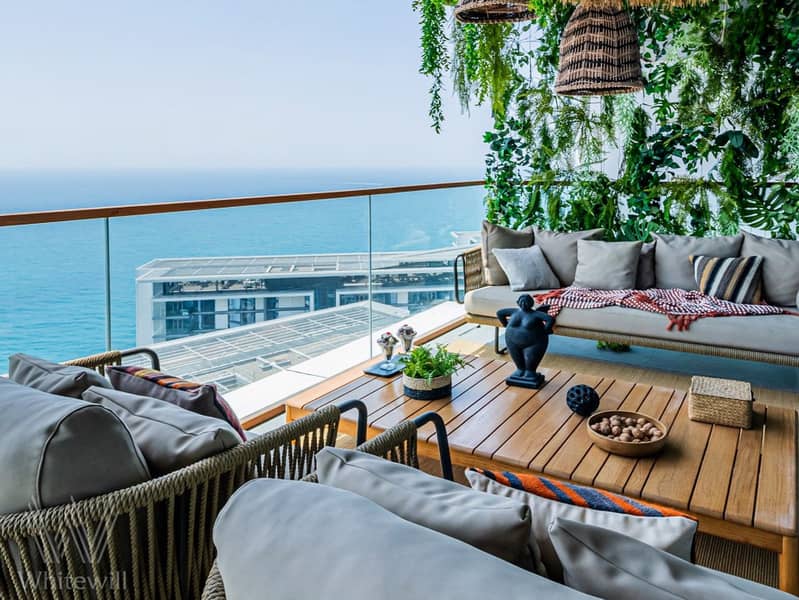 18 Terrace lounge(1). jpg