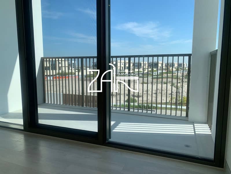 Vacant Luxurious 3BR Single Row Flexible Payments