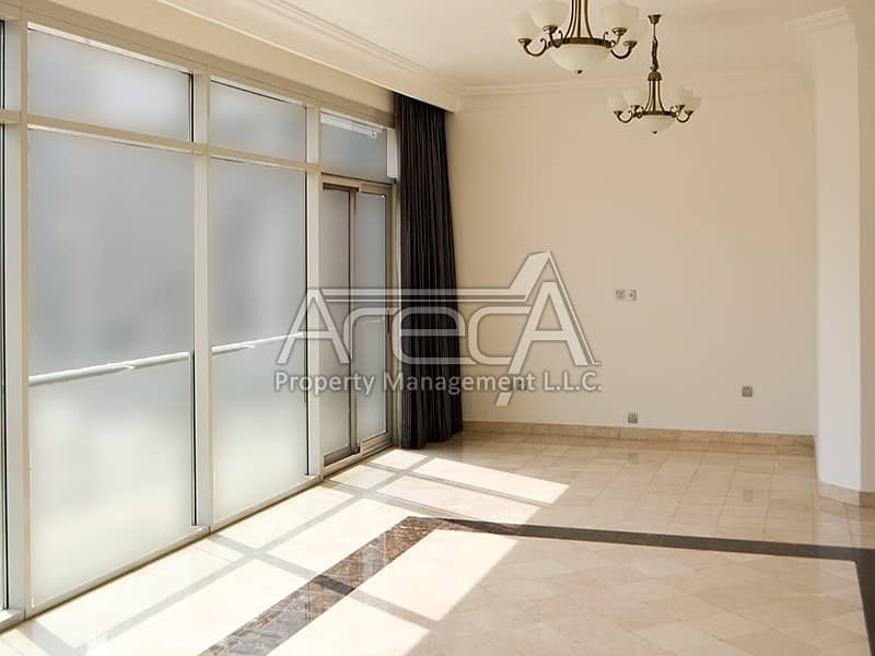 Affordable City Center 3 Bed Apt with Facilities! Khalifa Street