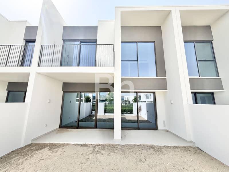 位于山谷小区,娜拉联排别墅 3 卧室的联排别墅 160000 AED - 11711490 位于山谷小区,娜拉联排别墅 3 卧室的联排别墅 160000 AED - 11711490