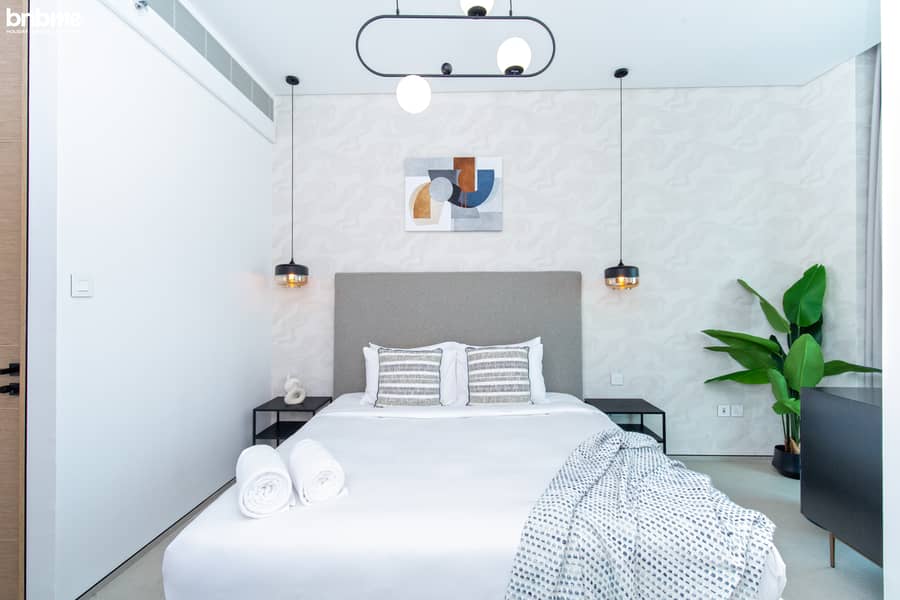 18 masterbed1. jpg