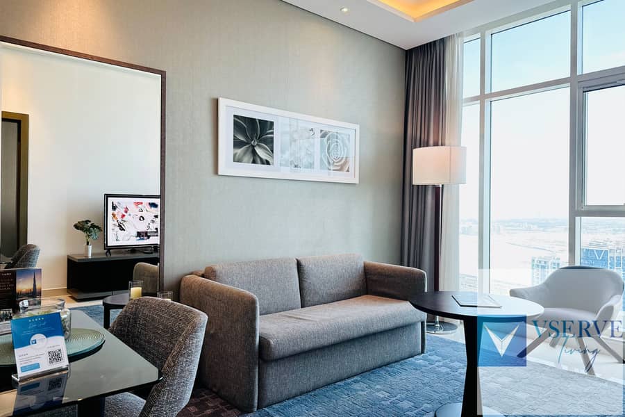 12 LIVING ROOM-1. jpg