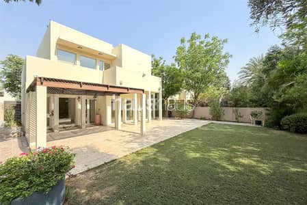 3 Bedroom Villa for Rent in Arabian Ranches, Dubai - Next to Pool | Upgraded | Maintenance Contract