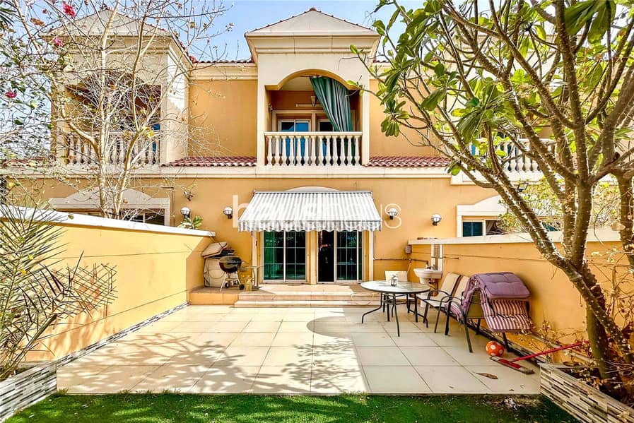 位于朱美拉三角小镇(JVT),JVT第4区,4H 区 2 卧室的联排别墅 130000 AED - 11712089 位于朱美拉三角小镇(JVT),JVT第4区,4H 区 2 卧室的联排别墅 130000 AED - 11712089