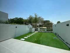 PARK VIEW | PRIVATE GARDEN | SINGLE ROW
