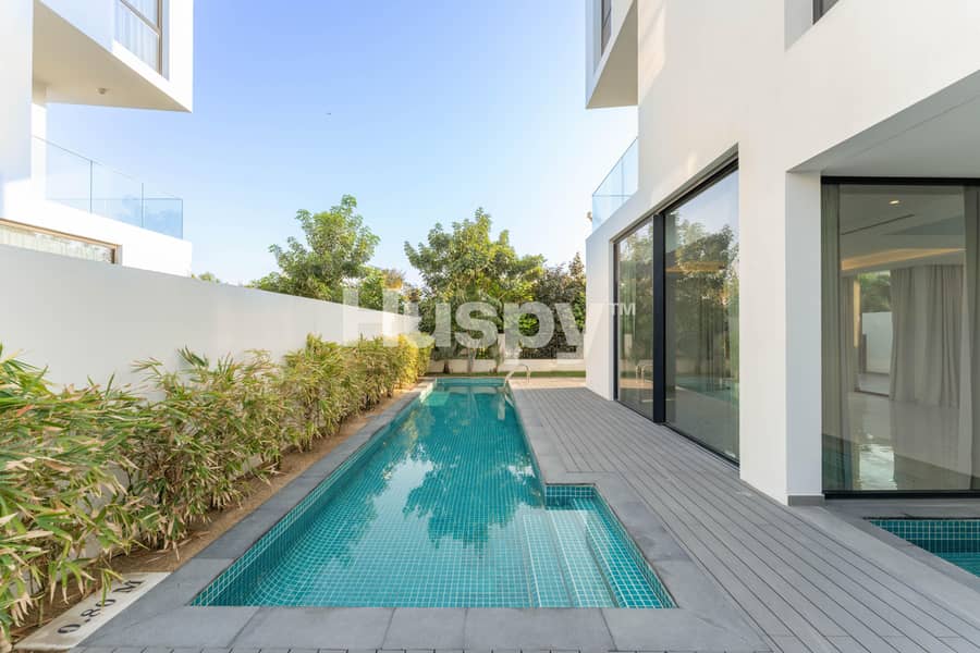 位于巴拉瑞,乔里希亚II期别墅区 5 卧室的别墅 870000 AED - 11713561 位于巴拉瑞,乔里希亚II期别墅区 5 卧室的别墅 870000 AED - 11713561