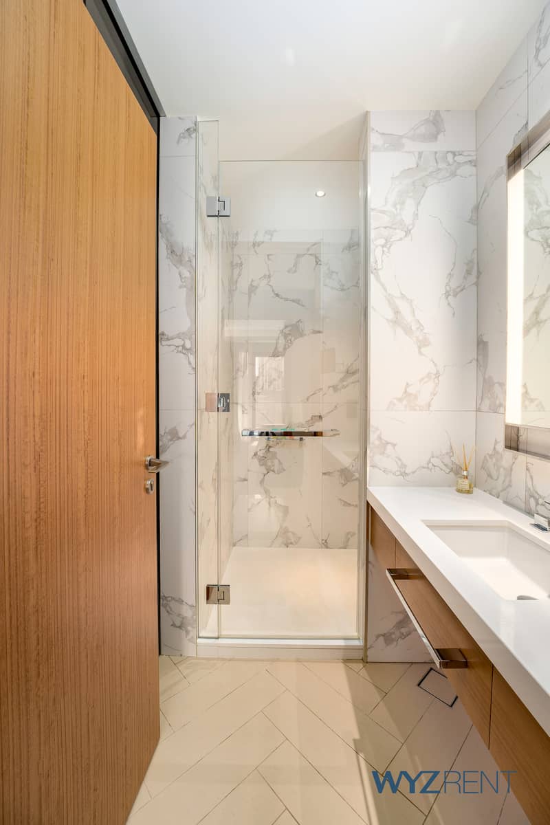 15 Bath2-2-. jpg