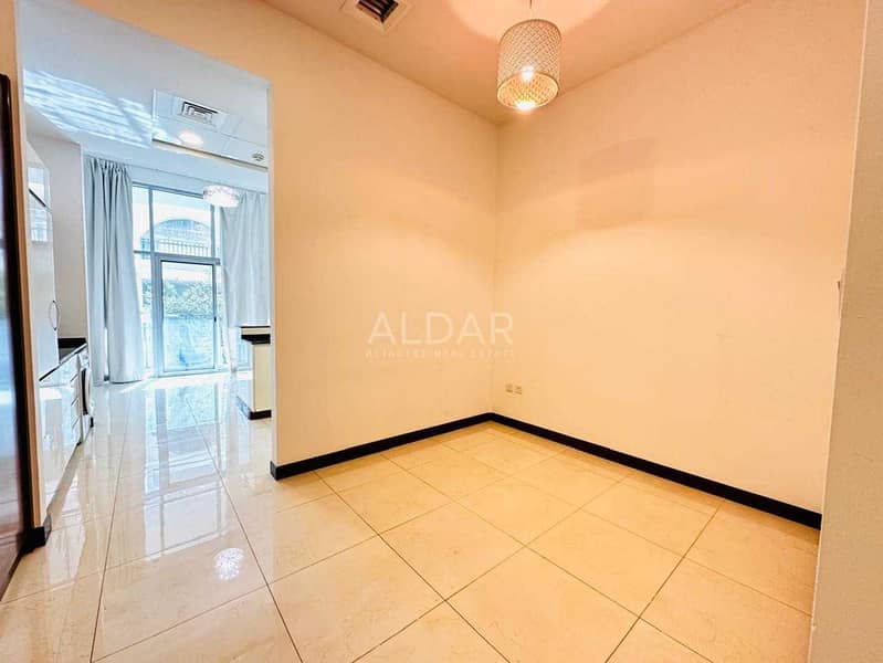 位于朱美拉环形村(JVC),JVC第15区,佩拉别墅 的公寓 55000 AED - 11715187 位于朱美拉环形村(JVC),JVC第15区,佩拉别墅 的公寓 55000 AED - 11715187