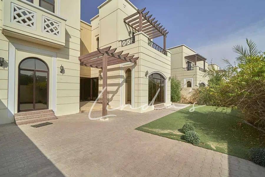 位于穆东城市社区,纳西姆别墅区 4 卧室的别墅 5650000 AED - 11715274 位于穆东城市社区,纳西姆别墅区 4 卧室的别墅 5650000 AED - 11715274