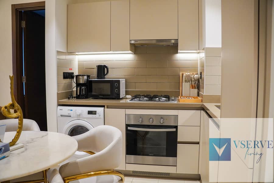 12 SNY06469. jpg