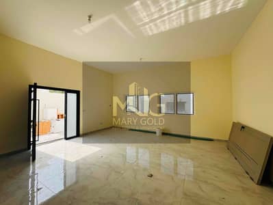 2 Bedroom Townhouse for Rent in Al Rahbah, Abu Dhabi - IMG_7964. jpg