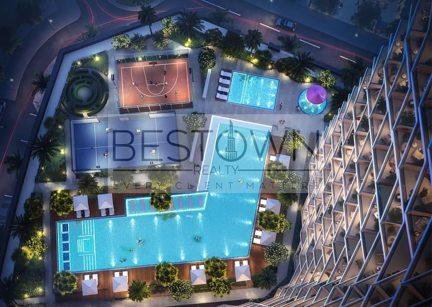 15 Swimming pool. jpg