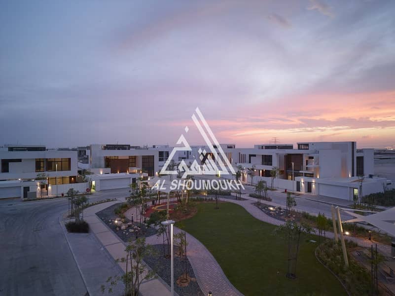 2 2Dh0iKRr-West-Yas-Community-1-1200x899. jpg