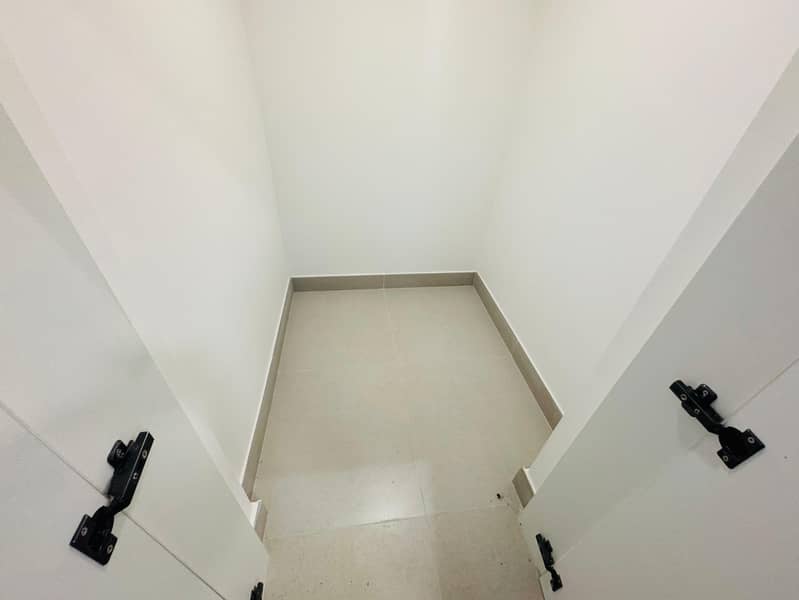 23 aba480e3-4161-4e86-96fd-e618563aa618. jpeg