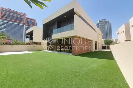 5 Bedroom Villa for Rent in DAMAC Hills, Dubai - Single Row I 5 Bed+Maids I Massive plot