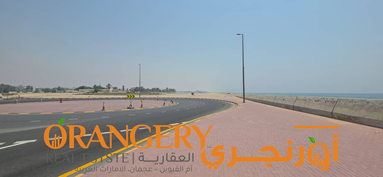 2 Beach_02. jpg