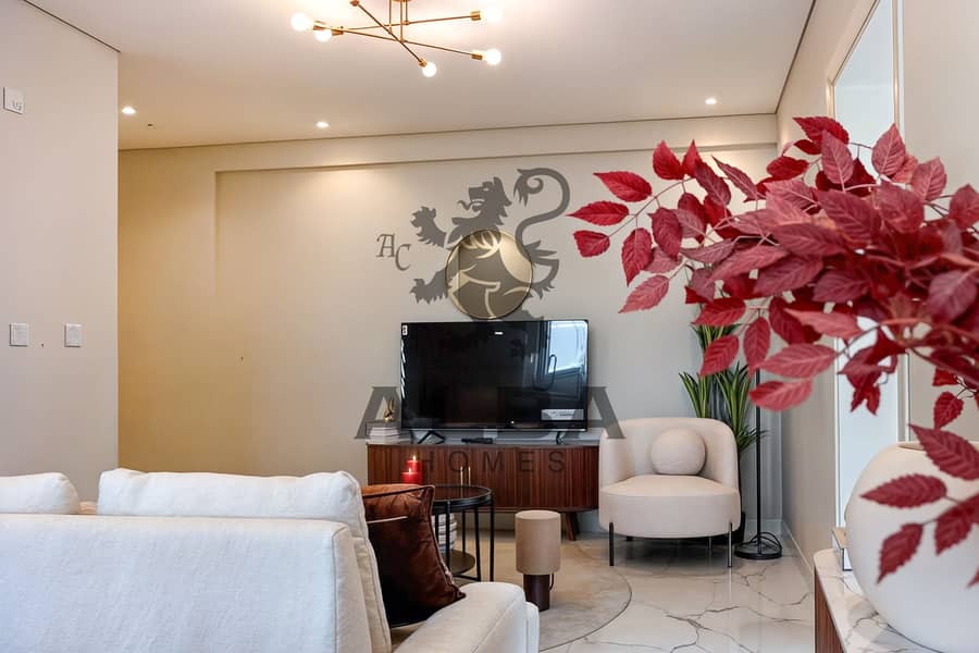 2 enhanced_Moonsa 1 Show apartment video 2-00_00_32_15-Still004. jpg