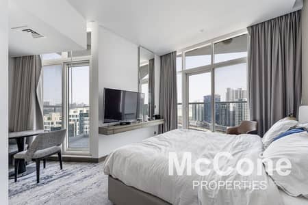 Studio for Rent in Business Bay, Dubai - Spacious Studio | Full Canal View | 2 Balconies