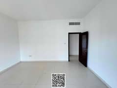 غرفة نوم وصالة متاحة للإيجار في أبراج الخور بسعر 25000/-