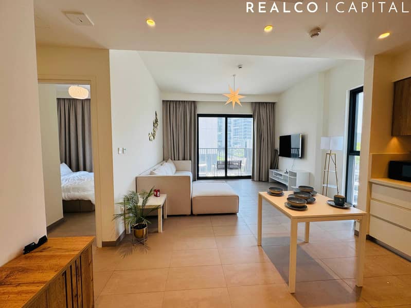 VACANT/ FULLY FURNISHED / CORNER UNIT VACANT/ FULLY FURNISHED / CORNER UNIT