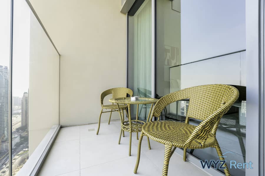 23 balcony1. jpg
