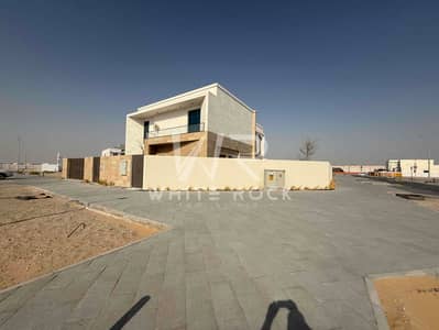 5 Bedroom Villa for Sale in Al Shamkha, Abu Dhabi - IMG_0770. jpg