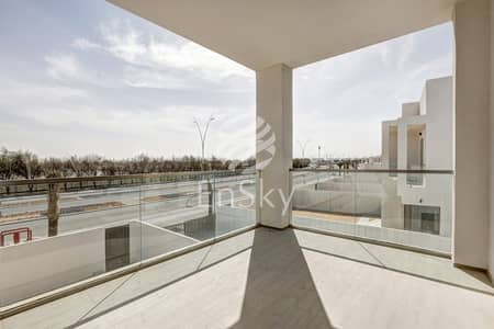 3 Bedroom Townhouse for Sale in Yas Island, Abu Dhabi - Luxurious 3BHK+Maid| Single Row|  Prime Location