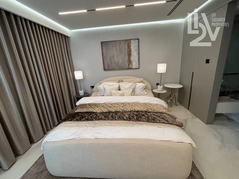 8 bed 1. jpeg