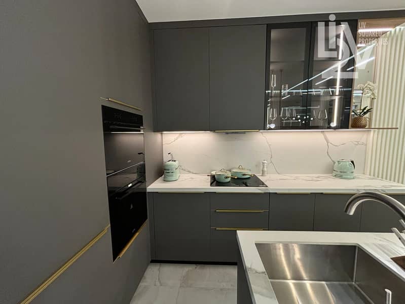 12 kitchen 1. jpeg