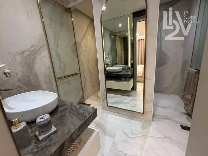 14 toilet 1. jpeg