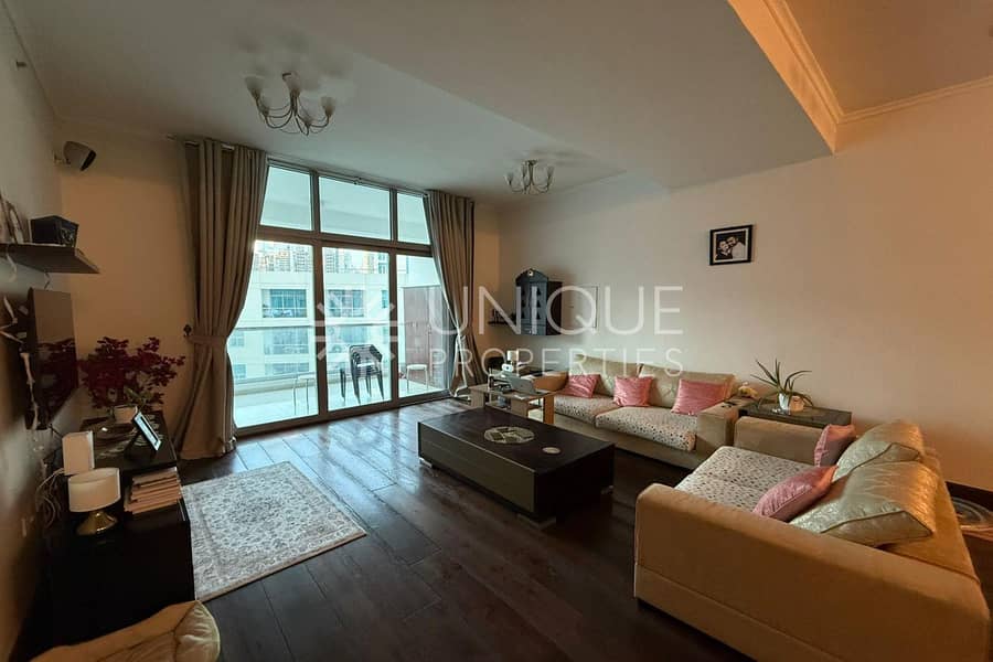 Tenanted till Aug l Upgraded l Low Floor Tenanted till Aug l Upgraded l Low Floor