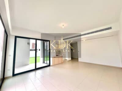 4 Bedroom Townhouse for Rent in Dubailand, Dubai - WhatsApp Image 2025-05-21 at 16.44. 59_213cc406. jpg