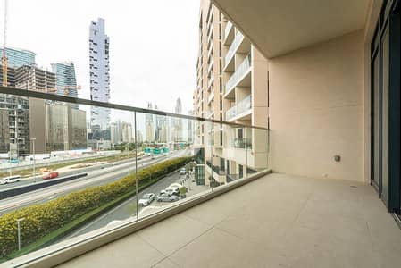 2 Bedroom Flat for Rent in The Hills, Dubai - Equipped Kitchen | Ready to Move In | Spacious