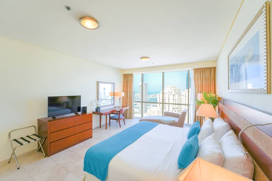 2 2 bed - King bed 2. jpg