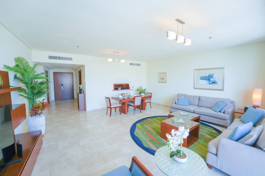 4 2 bed - living room 3. jpg