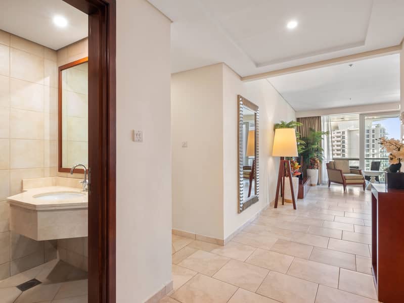 2 3 bed - Entrance. jpg