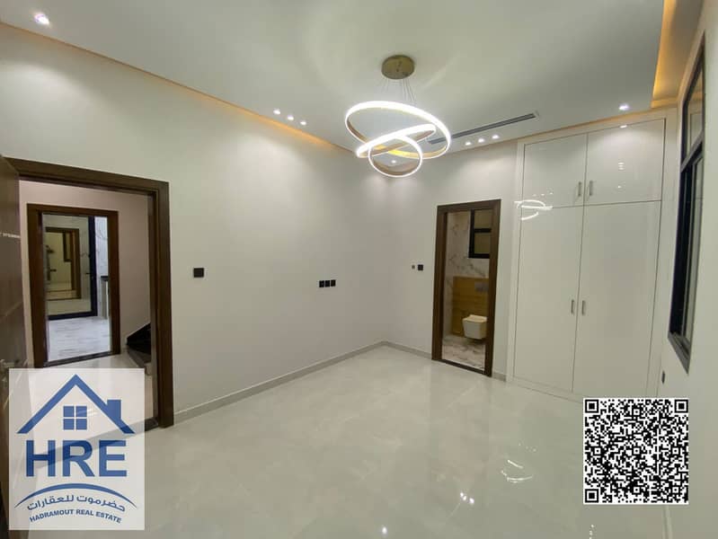 24 f8181d1b-5e4d-47dd-93c5-6260e1ae3165. jpg