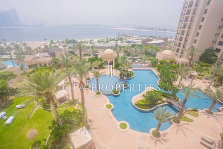 2 Bedroom Flat for Rent in Palm Jumeirah, Dubai - Elegant 2Bedroom + Maid's Apartment | Sea View