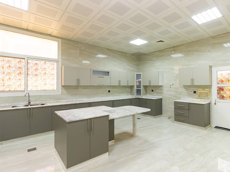 6 Al Aweer First - 5BR Villa - Sajitha (11 of 29). jpg