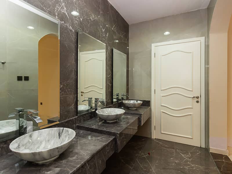 10 Al Aweer First - 5BR Villa - Sajitha (7 of 29). jpg